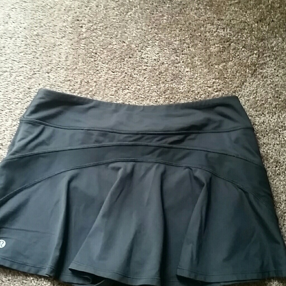 Lulu lemon tennis skirt